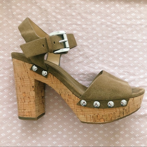 Michael Kors Hayden Platform Sandals - Picture 2 of 2